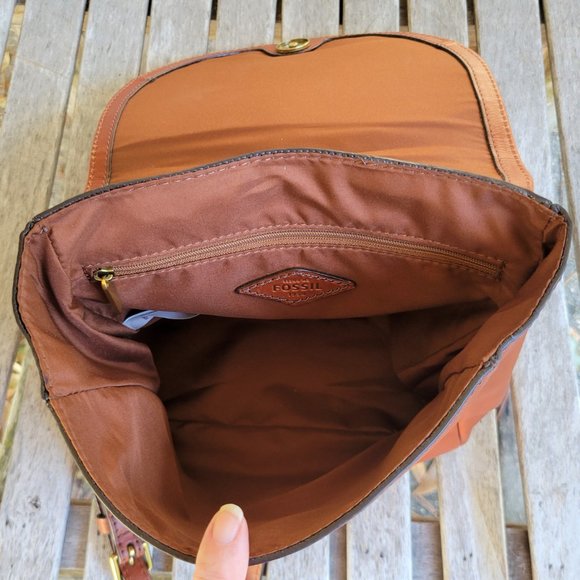 FOSSIL Tan Brown Leather Crossbody Flap Bag - Picture 7 of 8